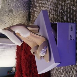 New,Madden Girl ,Beella  Blush,size 8